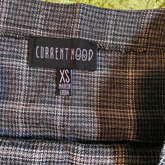 Current mood grey pleated plaid mini skirt with lace XS - Picture 3 of 4